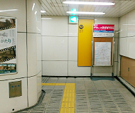 階段で地上へ